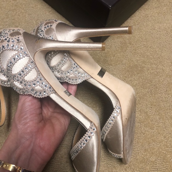 Badgley Mischka Collection - Roxy Sandal/Heel size 10 - Picture 13 of 16